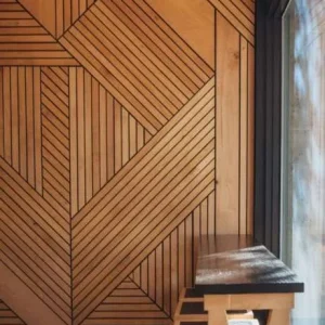 Habillage mural en bois au Maroc